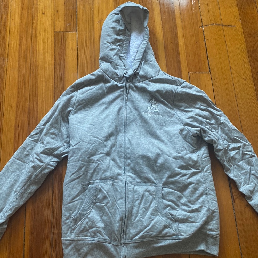 NEVER WORN Walt Disney World Zipper Down